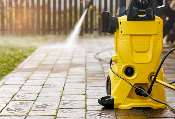 Best Pool Deck Cleaning in Eldridge, IA